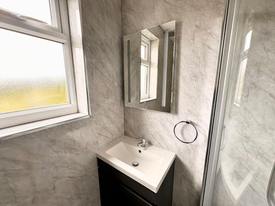 5 Bed Property In Se12 London Luaran gambar